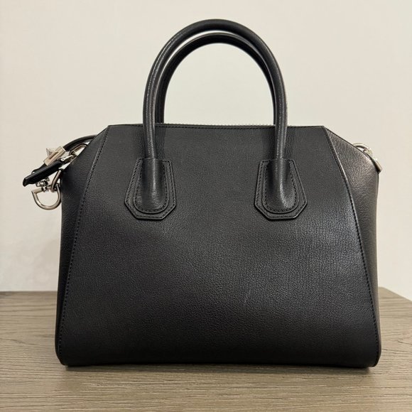 GIVENCHY Black Small Sugar Antigona Bag - Picture 3 of 14